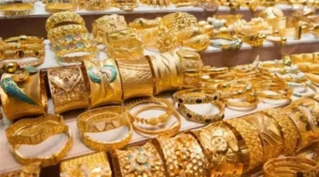 قفزة أسعار الذهب.. ضعف الدولار يعزز الارتفاع عالميًا ومحليًا في 2025